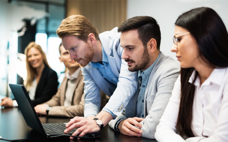 Desktop virtualization Business meeting setting up laptop device