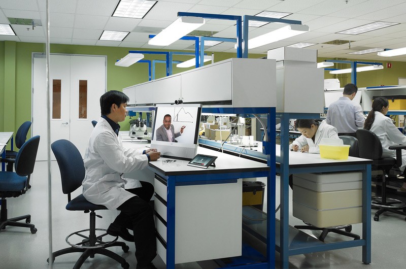 Cisco ELAs Lab interior with technician video conferencting.