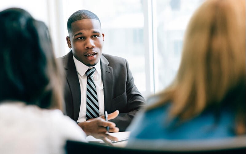 We help you define and implement new processes Business team has data discussion