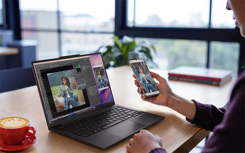 Ordinateurs portables Lenovo édition Aura thumbnail